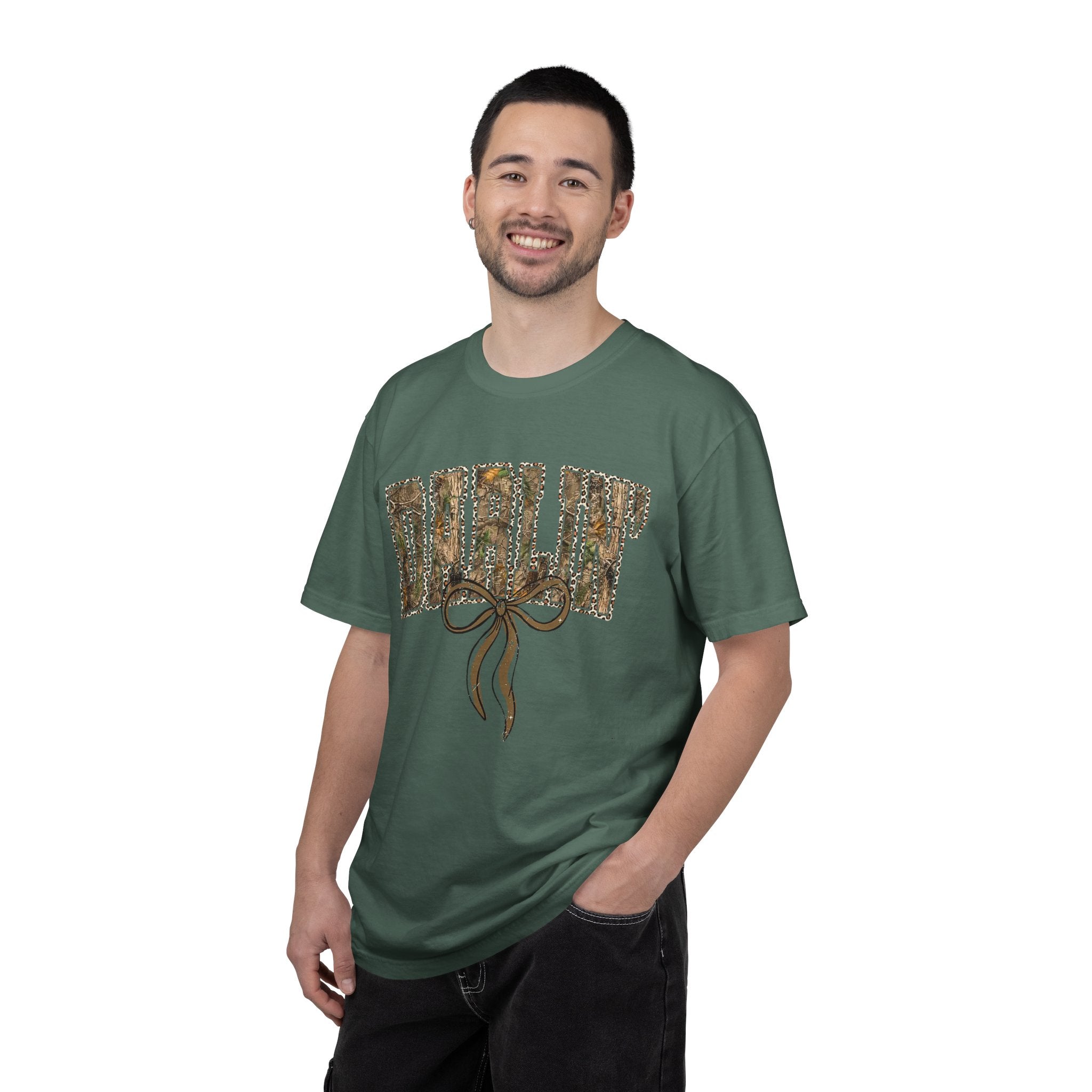 T-Shirt — "Darlin'" Vintage Ribbon Graphic Tee