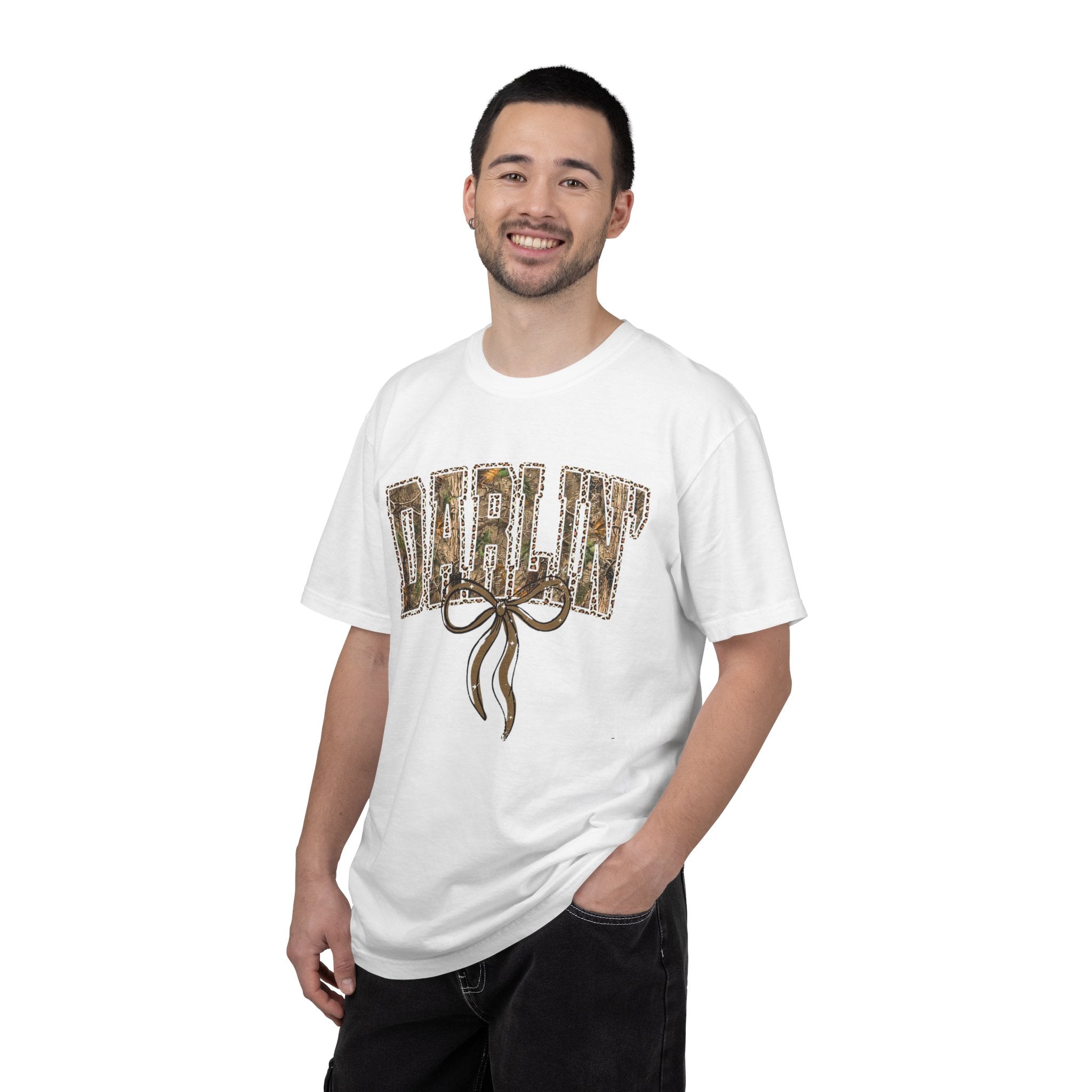 T-Shirt — "Darlin'" Vintage Ribbon Graphic Tee