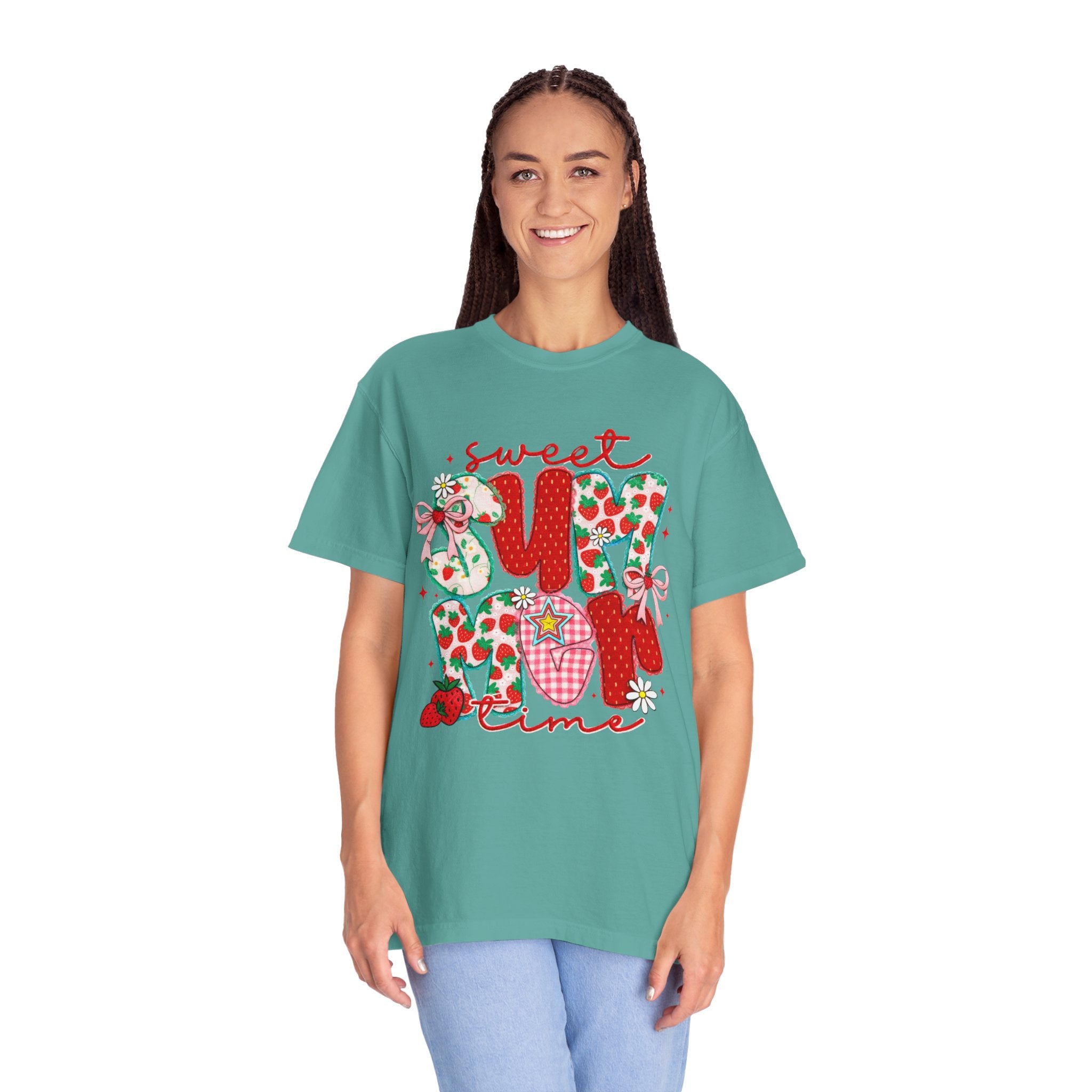 Sweet U: Strawberry Pattern Graphic T-Shirt
