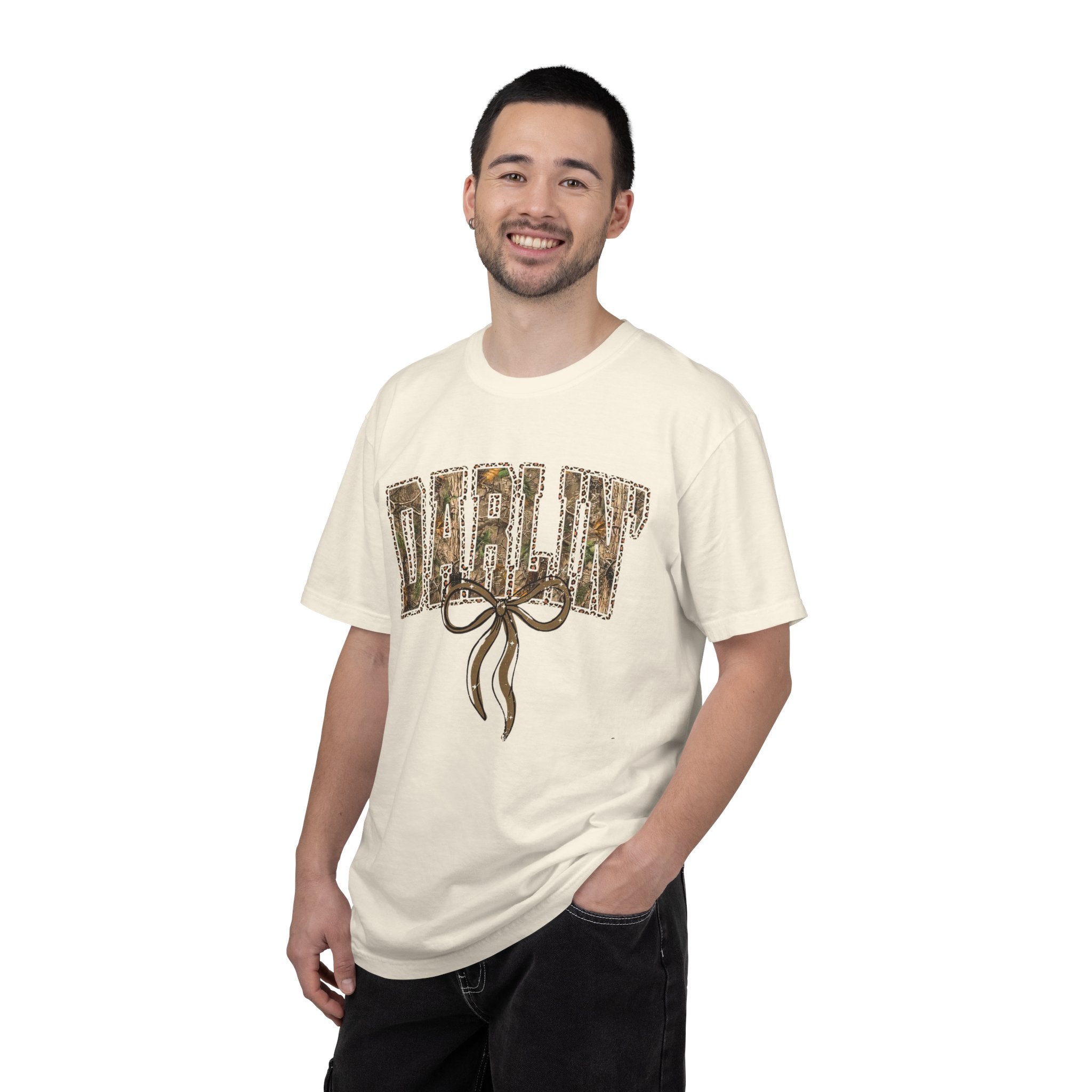 T-Shirt — "Darlin'" Vintage Ribbon Graphic Tee